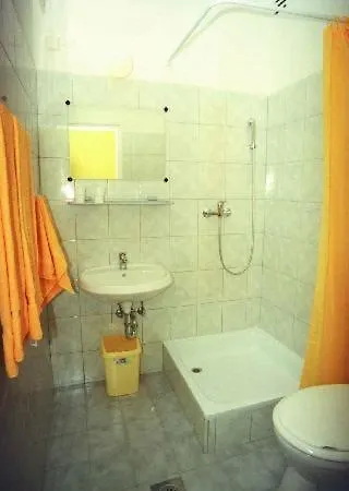 Szamarkut Panzio Bed & Breakfast